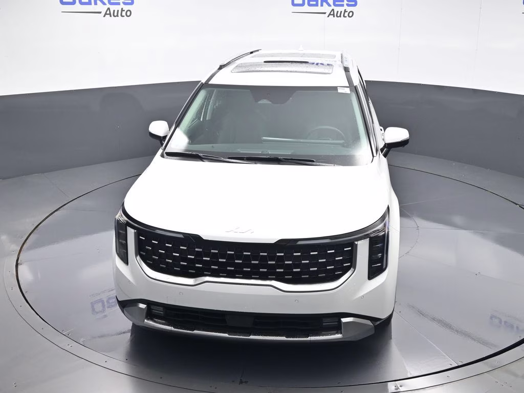 2026 Snow White Pearl Kia Carnival SX FWD Van
