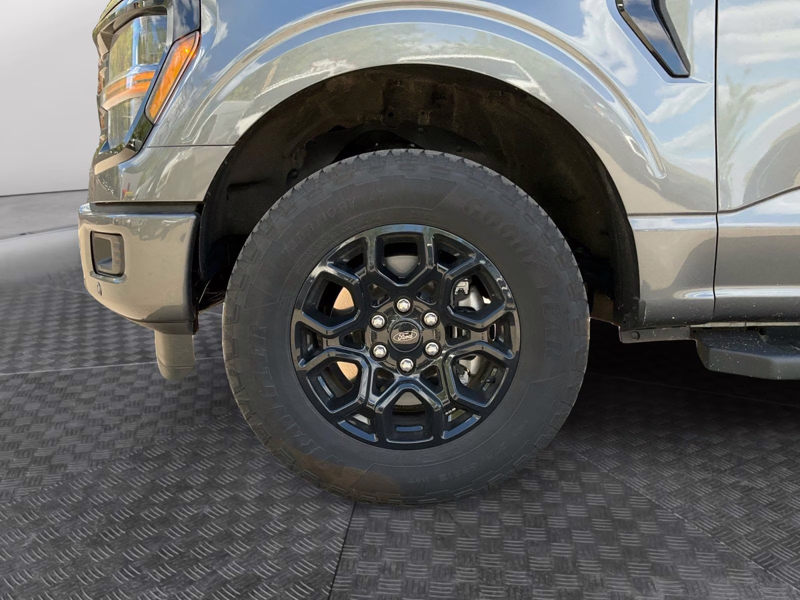 2024 Gray Metallic Ford F-150 XLT 4X4 Truck