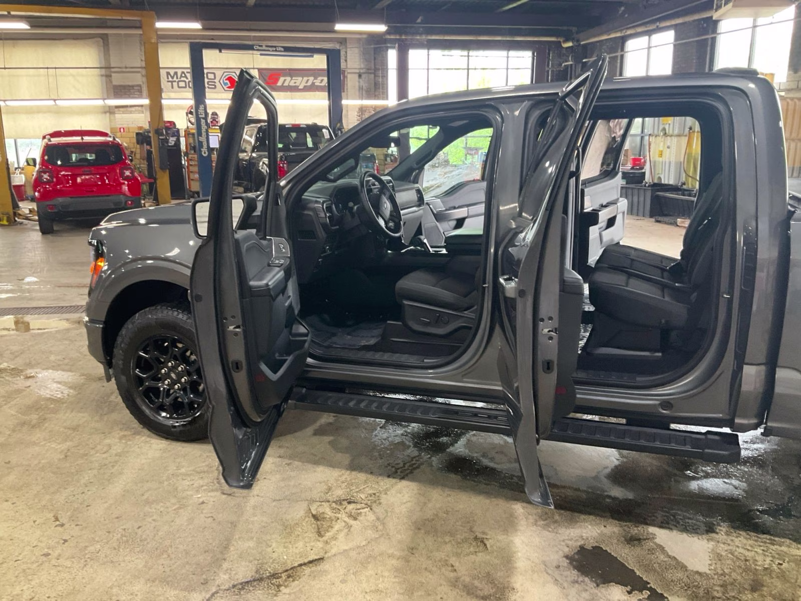 2024 Gray Metallic Ford F-150 XLT 4X4 Truck