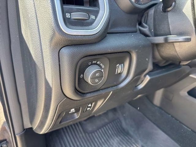 2022 Maximum Steel Metallic Clearcoat Ram 1500 Big Horn/Lone Star 4X4 Truck