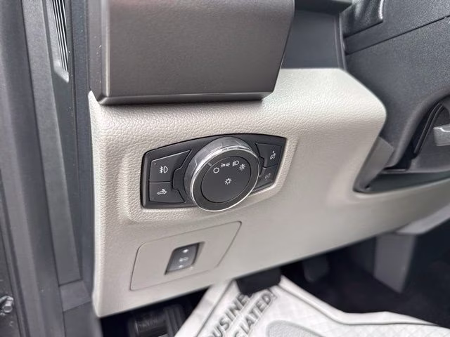 2016 Magnetic Ford F-150 XLT 4X4 Truck