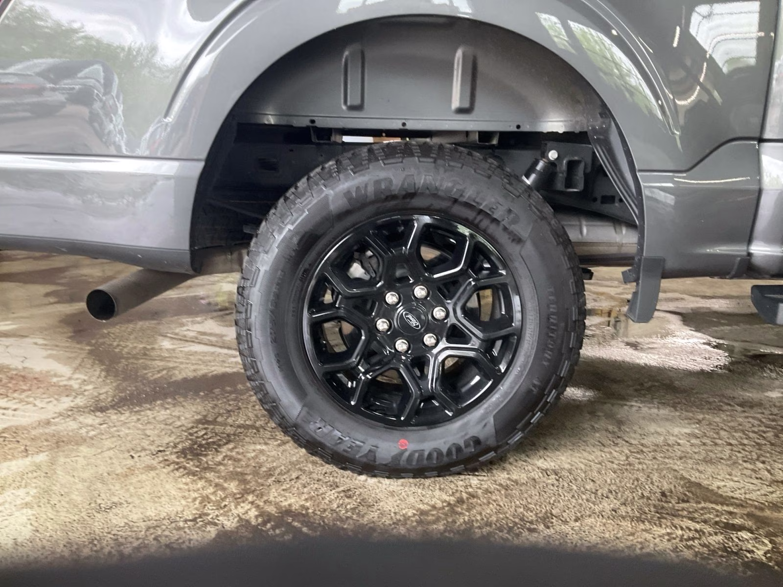 2024 Gray Metallic Ford F-150 XLT 4X4 Truck