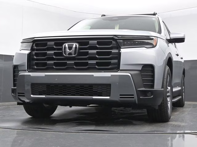 2026 Solar Silver Metallic Honda Pilot EX-L AWD SUV