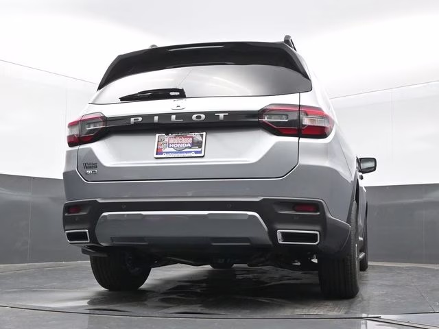 2026 Solar Silver Metallic Honda Pilot EX-L AWD SUV