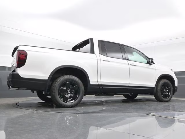 2026 Platinum White Pearl Honda Ridgeline Black Edition AWD Truck