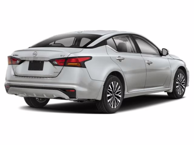 2024 Brilliant Silver Metallic Nissan Altima 2.5 SV FWD Sedan