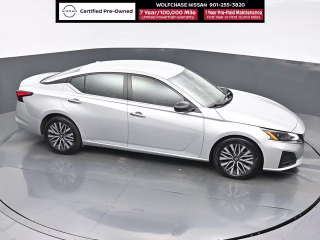 2024 Brilliant Silver Metallic Nissan Altima 2.5 SV FWD Sedan