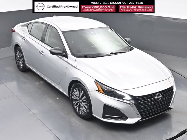 2024 Brilliant Silver Metallic Nissan Altima 2.5 SV FWD Sedan
