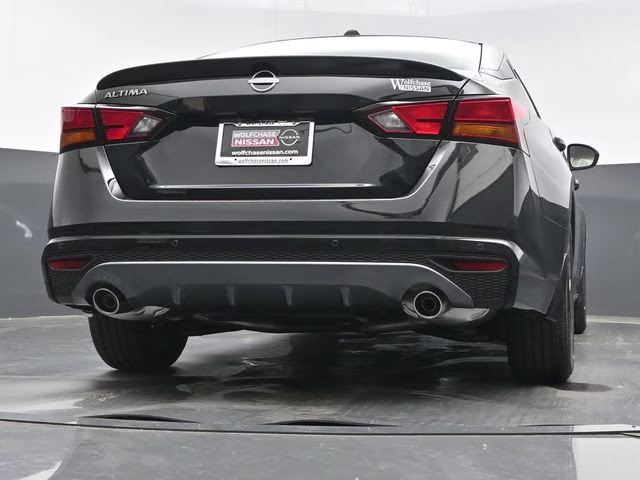 2026 Super Black Clearcoat Nissan Altima 2.5 SV FWD Sedan