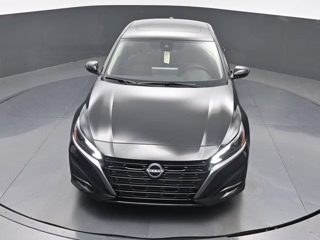 2026 Super Black Clearcoat Nissan Altima 2.5 SV FWD Sedan