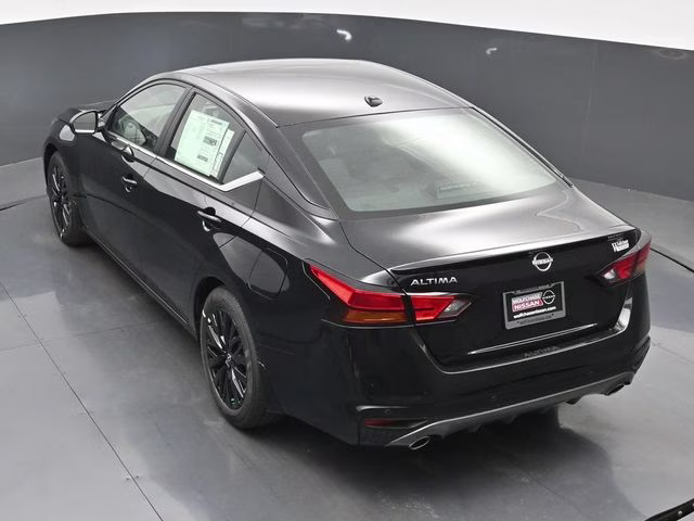 2026 Super Black Clearcoat Nissan Altima 2.5 SV FWD Sedan