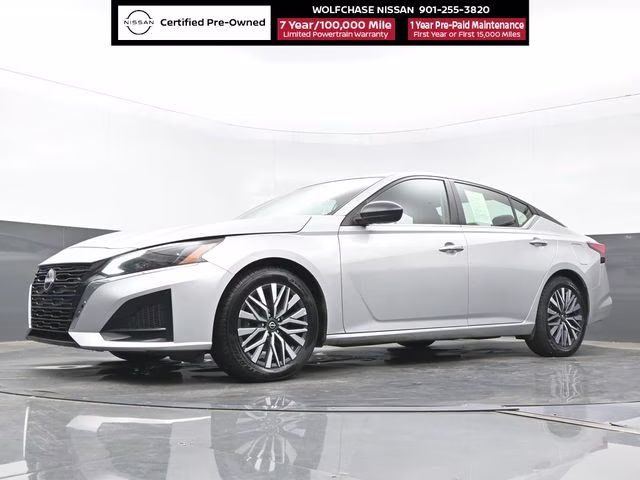 2024 Brilliant Silver Metallic Nissan Altima 2.5 SV FWD Sedan