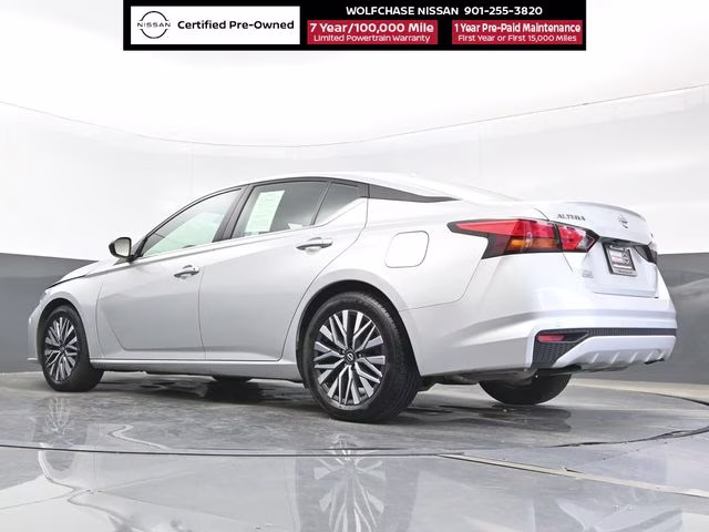 2024 Brilliant Silver Metallic Nissan Altima 2.5 SV FWD Sedan