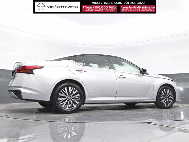 2024 Brilliant Silver Metallic Nissan Altima 2.5 SV FWD Sedan