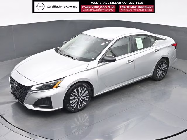 2024 Brilliant Silver Metallic Nissan Altima 2.5 SV FWD Sedan