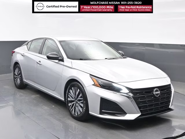 2024 Brilliant Silver Metallic Nissan Altima 2.5 SV FWD Sedan