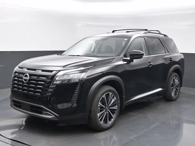 2026 Nissan Pathfinder Platinum 2WD's photo