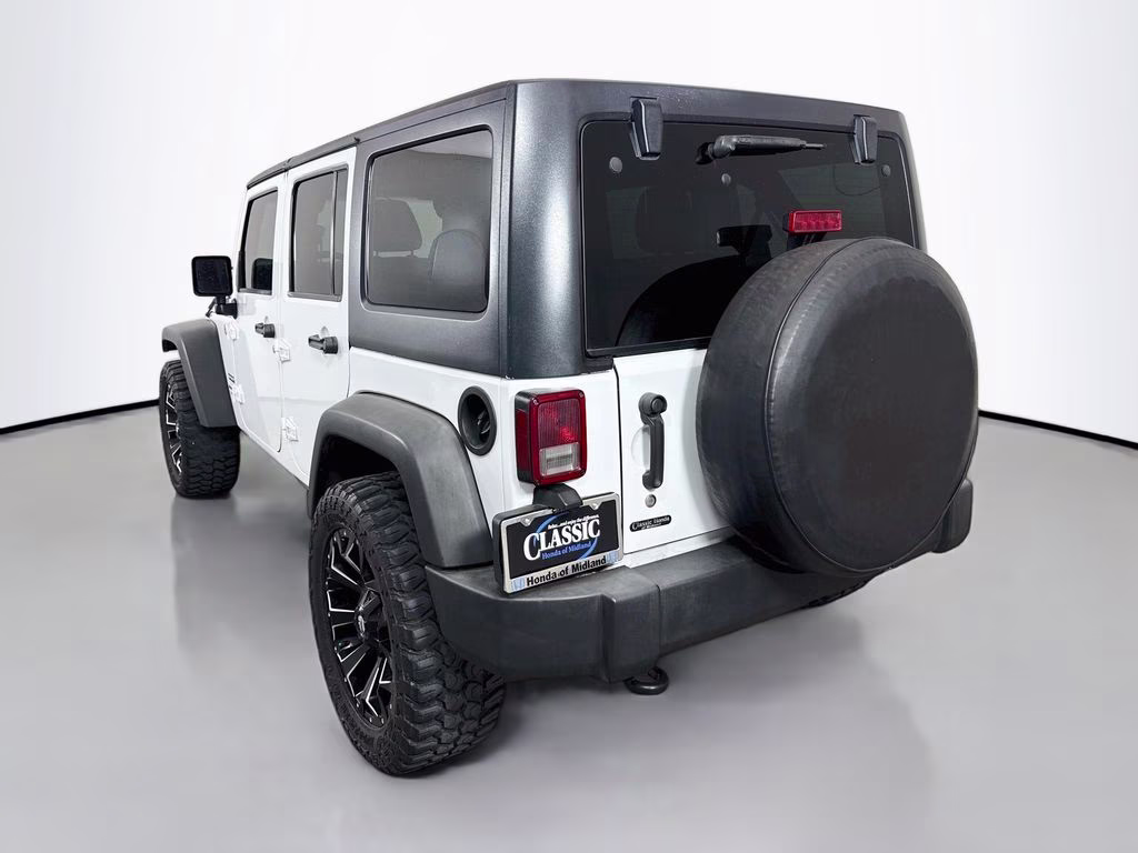 2018 Bright White Clearcoat Jeep Wrangler JK Unlimited Sport 4X4 SUV