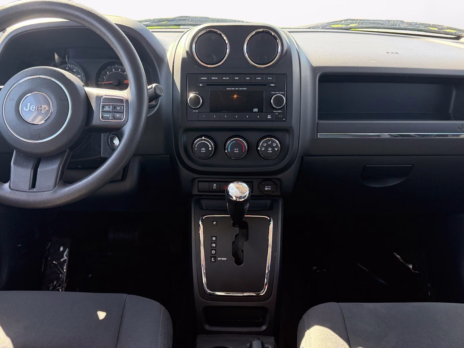 2015 Maximum Steel Metallic Clearcoat Jeep Patriot Sport 4X4 SUV