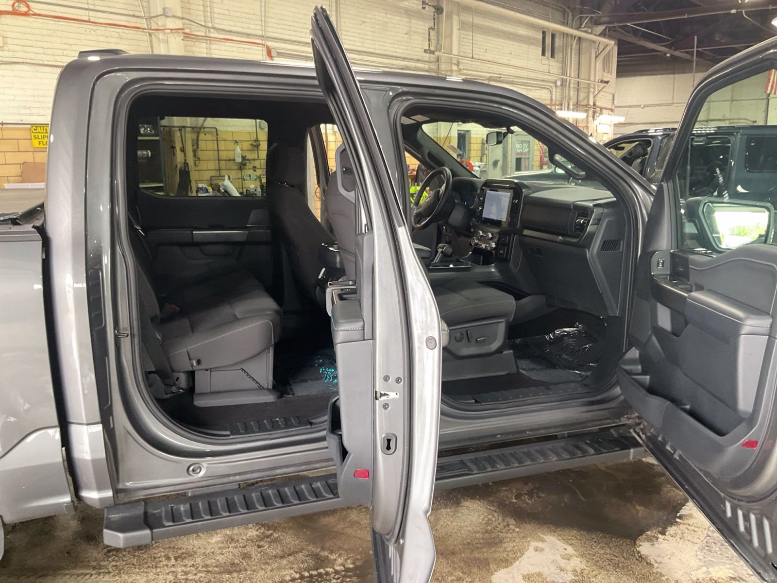 2024 Gray Metallic Ford F-150 XLT 4X4 Truck