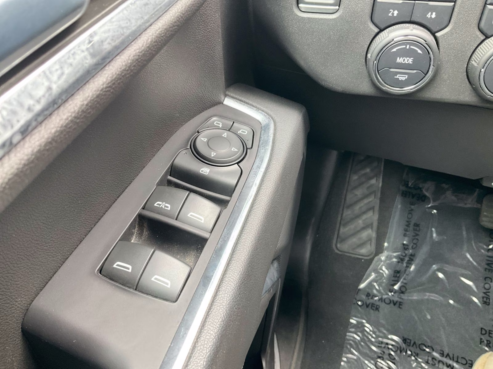 2022 Black Chevrolet Silverado 1500 LT 4X4 Truck