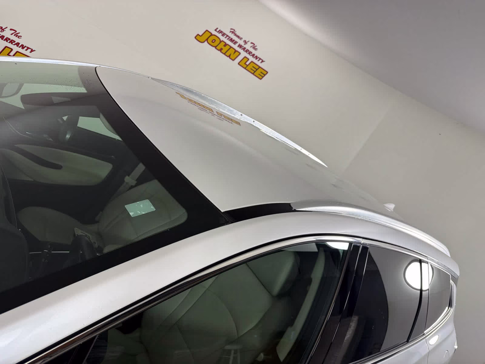 2023 White Frost Tricoat Buick Enclave Essence FWD SUV