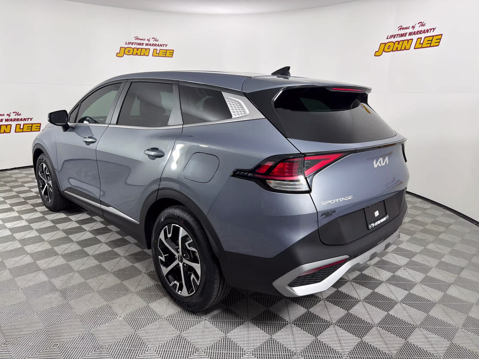 2023 Everlasting Silver Kia Sportage EX FWD SUV