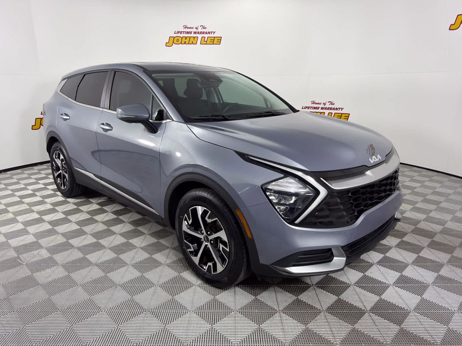 2023 Everlasting Silver Kia Sportage EX FWD SUV
