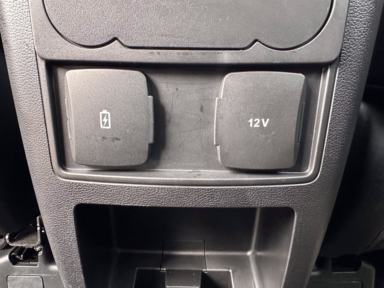 2024 Carbonized Gray Metallic Ford Explorer XLT 4WD 4X4 SUV