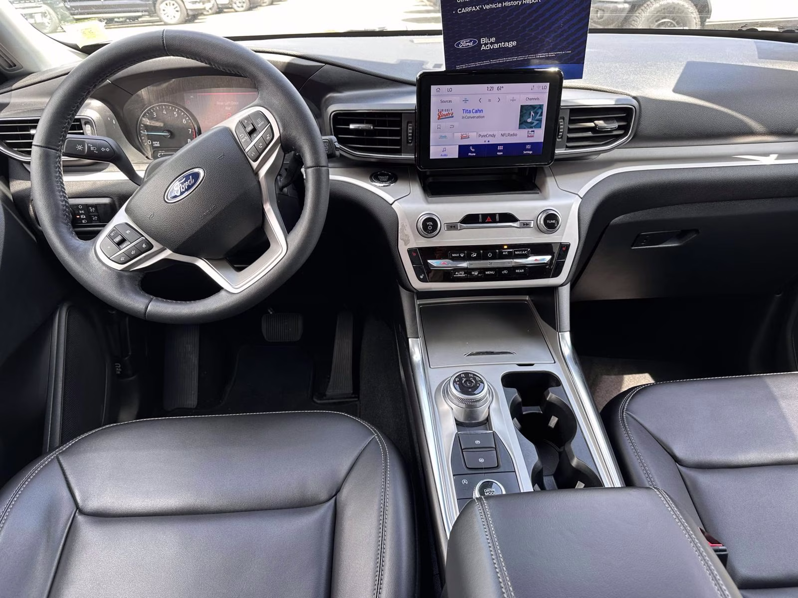 2024 Carbonized Gray Metallic Ford Explorer XLT 4WD 4X4 SUV
