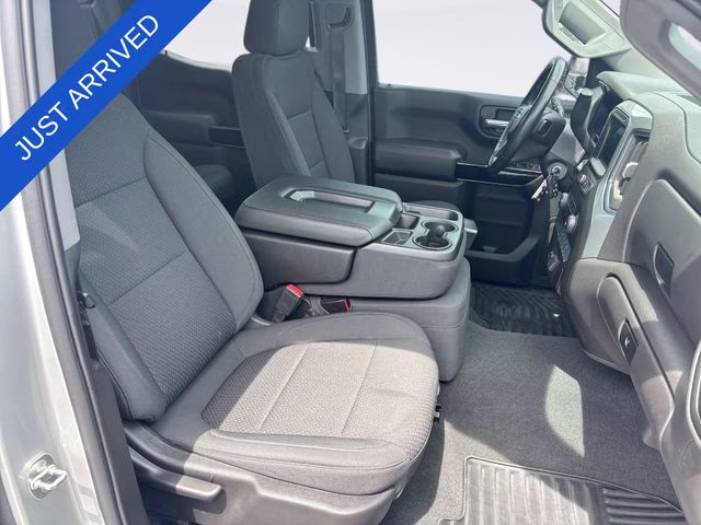 2021 Silver Ice Metallic Chevrolet Silverado 1500 Custom RWD Truck