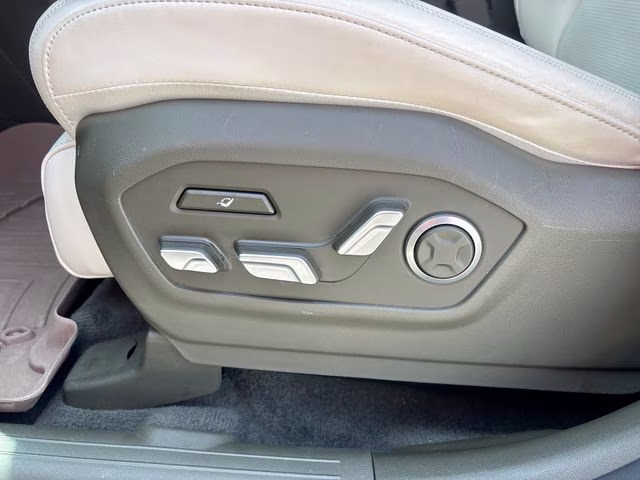 2024 Green Hyundai Santa Fe Calligraphy FWD SUV
