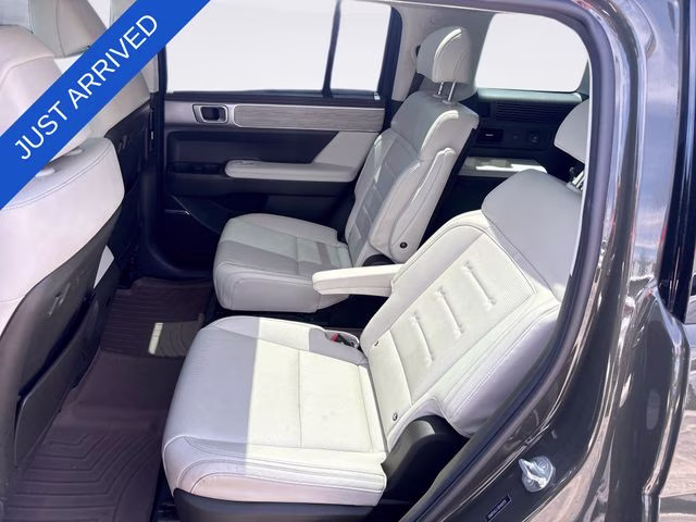 2024 Green Hyundai Santa Fe Calligraphy FWD SUV