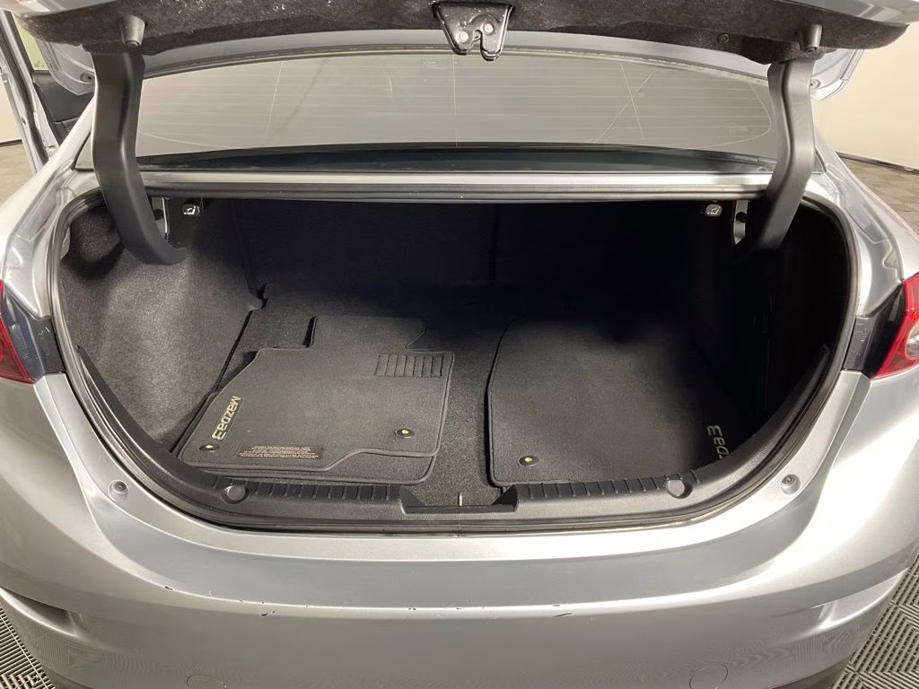 2018 Sonic Silver Metallic Mazda Mazda3 Touring FWD Sedan