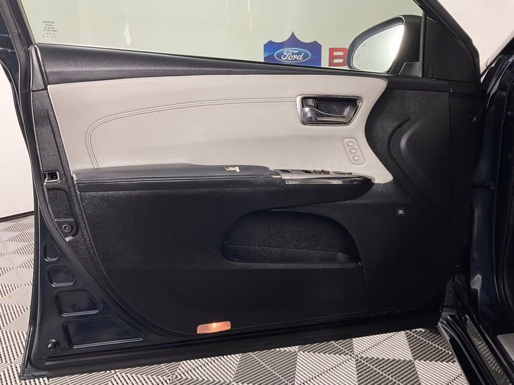 2016 Cosmic Gray Mica Toyota Avalon Limited FWD Sedan