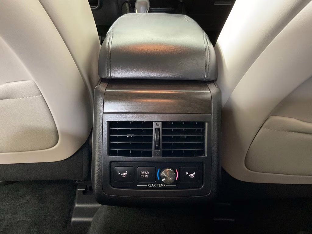 2016 Cosmic Gray Mica Toyota Avalon Limited FWD Sedan