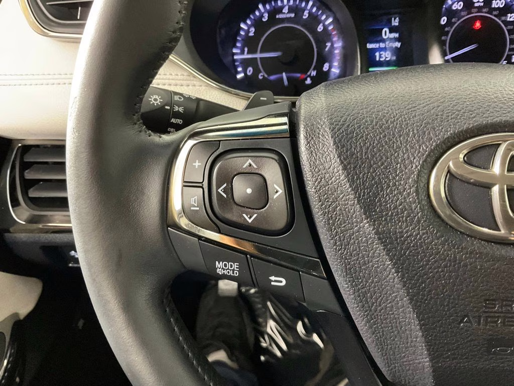 2016 Cosmic Gray Mica Toyota Avalon Limited FWD Sedan