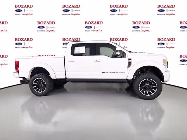 2021 White Metallic Ford Super Duty F-250 SRW Lariat Harley Davidson 4X4 Truck
