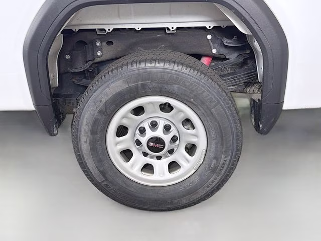 2024 Summit White GMC Sierra 2500HD Pro 4X4 Truck