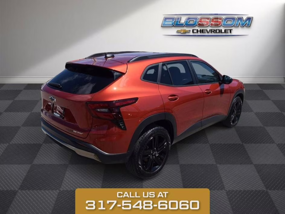 2024 Orange Metallic Chevrolet Trax ACTIV FWD SUV