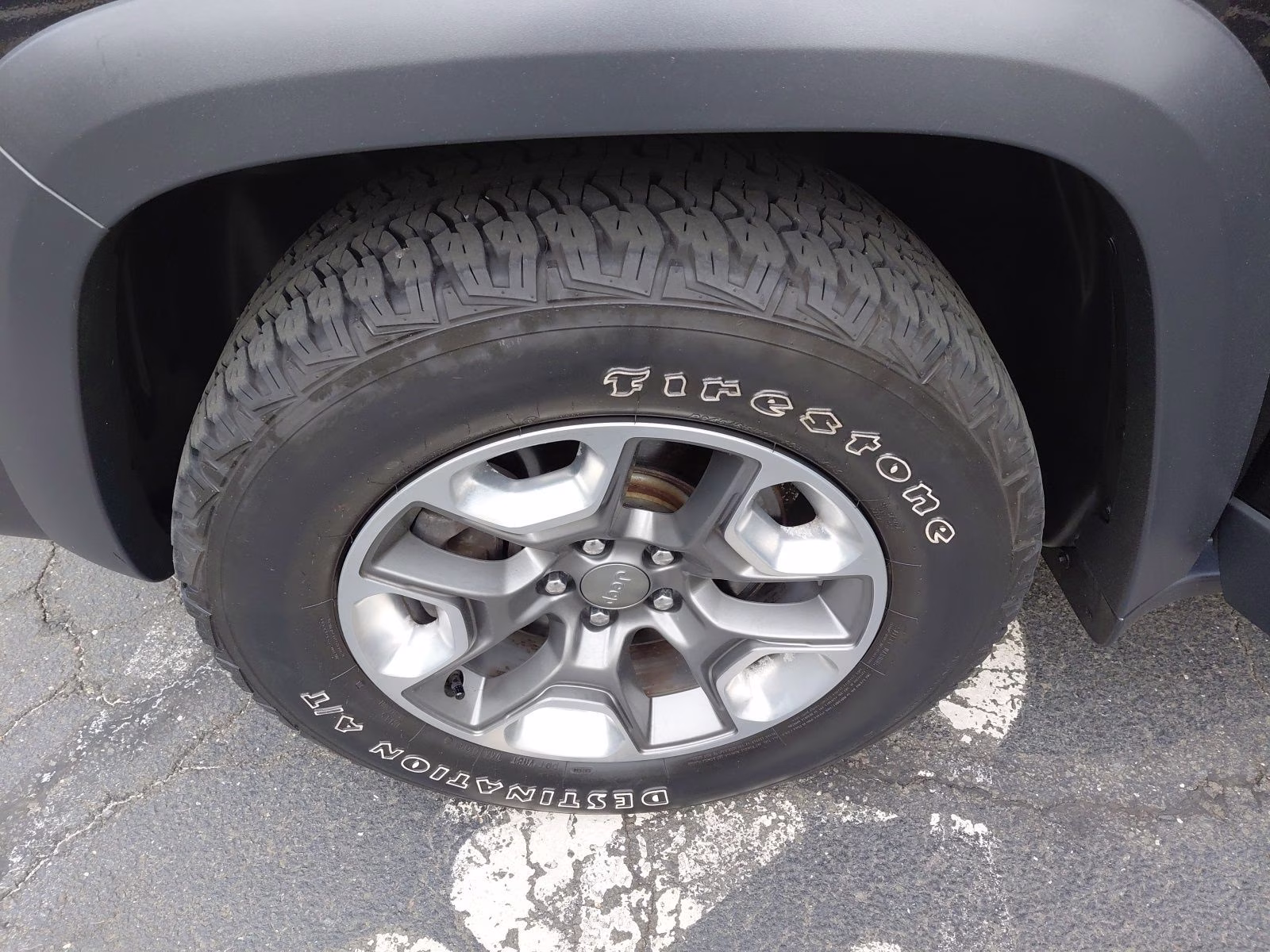 2019 Diamond Black Crystal Pearlcoat Jeep Cherokee Trailhawk 4X4 SUV