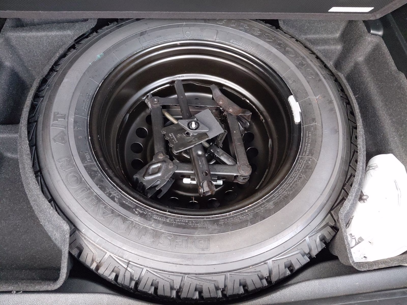 2019 Diamond Black Crystal Pearlcoat Jeep Cherokee Trailhawk 4X4 SUV