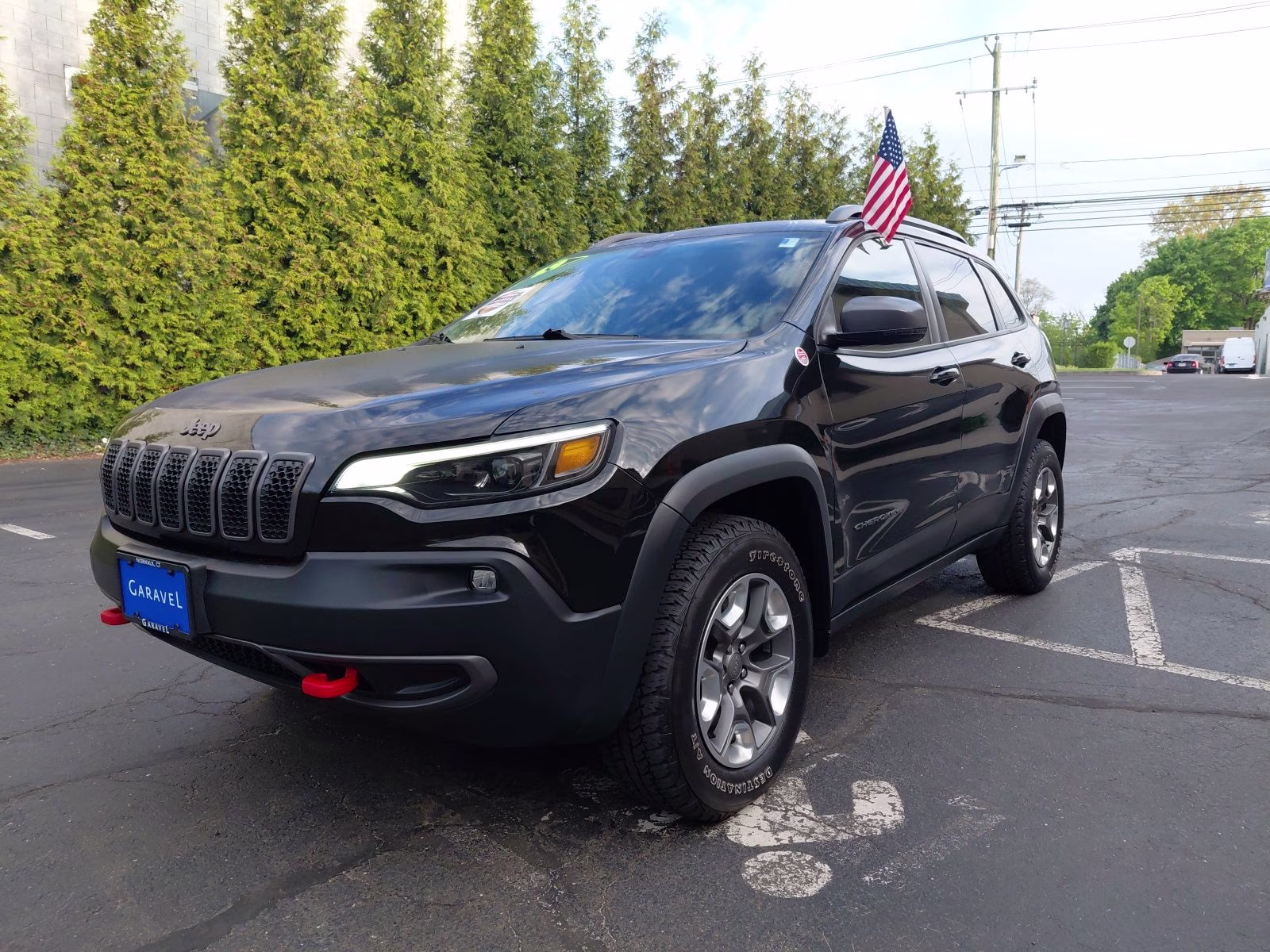 2019 Diamond Black Crystal Pearlcoat Jeep Cherokee Trailhawk 4X4 SUV