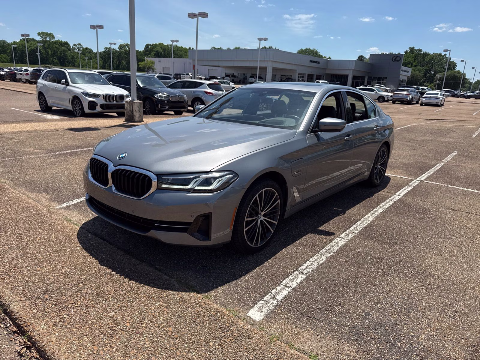 2023 Skyscraper Gray Metallic BMW 5 Series 530e iPerformance AWD Sedan