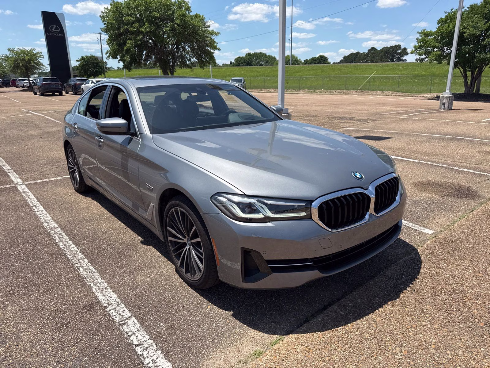 2023 Skyscraper Gray Metallic BMW 5 Series 530e iPerformance AWD Sedan