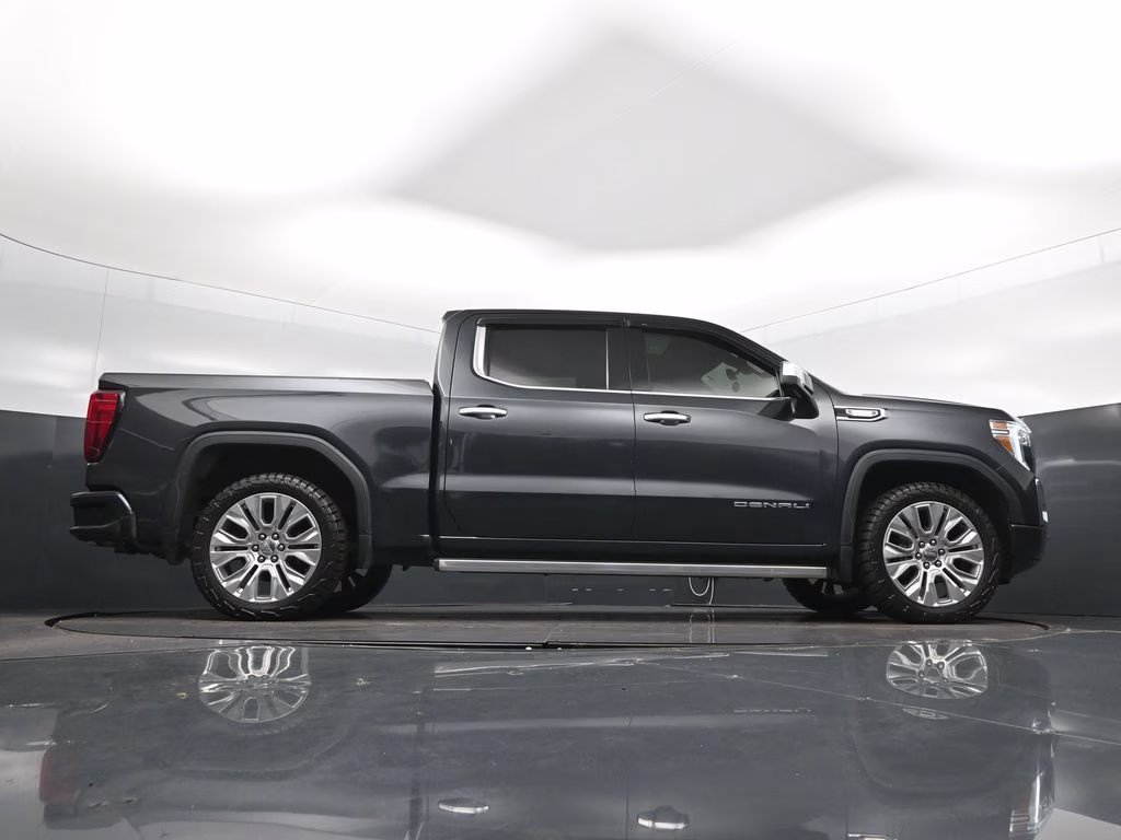 2021 Hunter Metallic GMC Sierra 1500 Denali 4X4 Truck