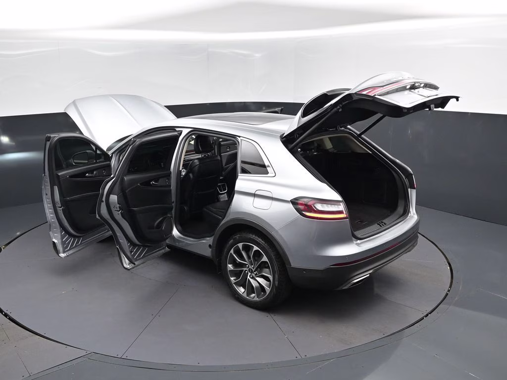 2023 Radiance Metallic Lincoln Nautilus Reserve AWD SUV