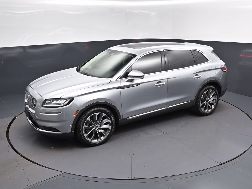 2023 Radiance Metallic Lincoln Nautilus Reserve AWD SUV