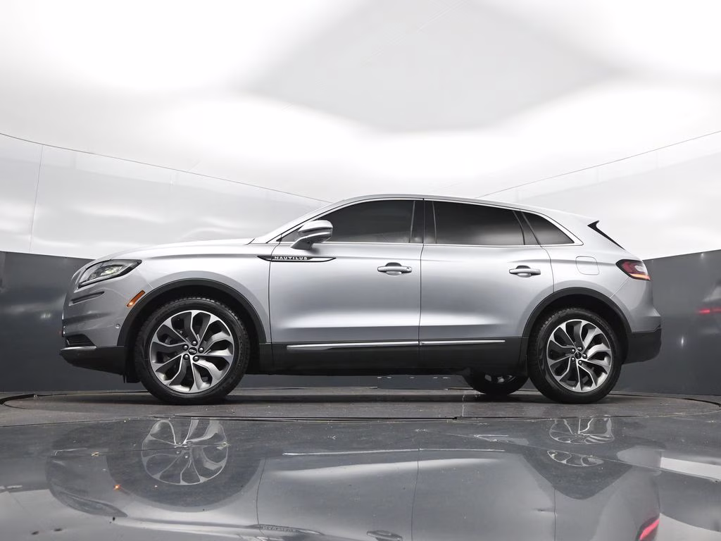 2023 Radiance Metallic Lincoln Nautilus Reserve AWD SUV