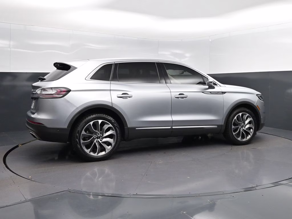 2023 Radiance Metallic Lincoln Nautilus Reserve AWD SUV